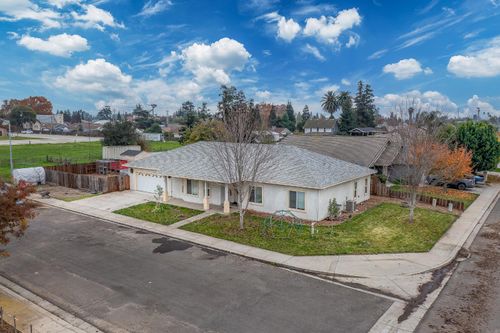 4530 Maximus Road, Denair, CA, 95316 | Card Image