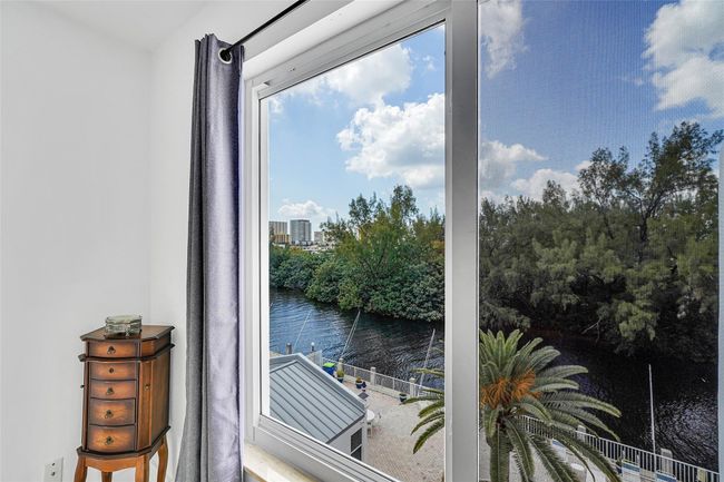 APT-401D - 2860 Ne 14 Th Street Cswy, Condo with 2 bedrooms, 2 bathrooms and null parking in Pompano Beach FL | Image 24