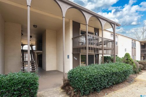 apt-i-3023 Massey Rd, VESTAVIA HILLS, AL, 35216-3650 | Card Image