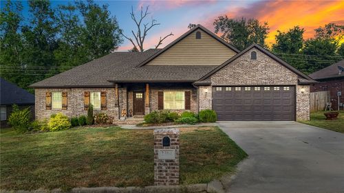2304 Vail Dr, Van Buren, AR, 72956-7808 | Card Image