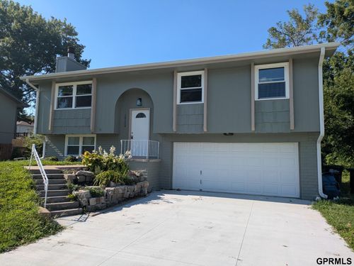 15124 Madison St, Omaha, NE, 68137-3852 | Card Image