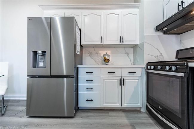 135 East Ave N, House other with 3 bedrooms, 2 bathrooms and 2 parking in Hamilton ON | Image 13