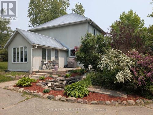 8850 Lake Ridge Road, Uxbridge, ON, L9P1R3 | Card Image