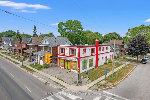 166 Adelaide Ave E, Oshawa, ON, L1G1Z3 | Card Image