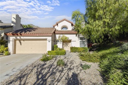 30041 Sunridge Pl, Canyon Country, CA, 91387-1500 | Card Image