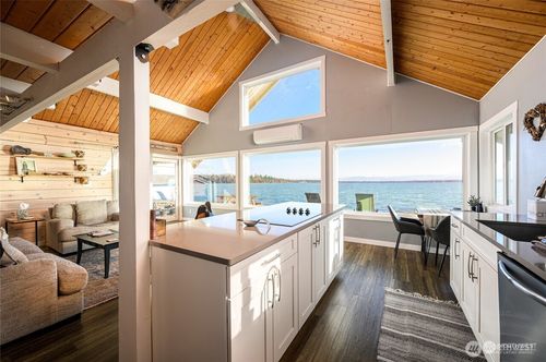 4144 Saltspring Dr, Ferndale, WA, 98248-9017 | Card Image