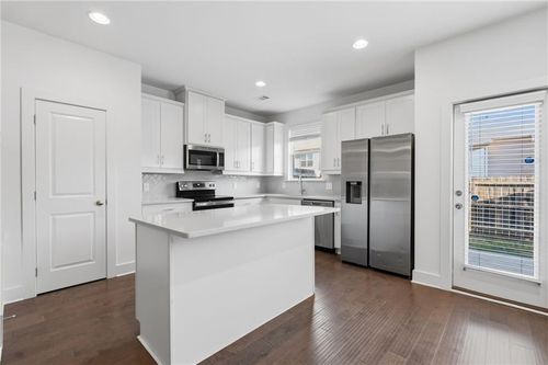 6405 Shalks Crossing Dr, Lithonia, GA, 30058-2517 | Card Image