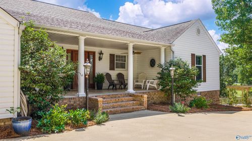 1211 Big Wills Dr Nw, Fort Payne, AL, 35967-8238 | Card Image