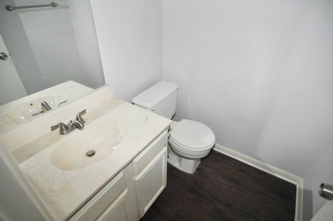 APT-4 - 5502 Loving Dr, Condo with 2 bedrooms, 2 bathrooms and null parking in Garland TX | Image 7