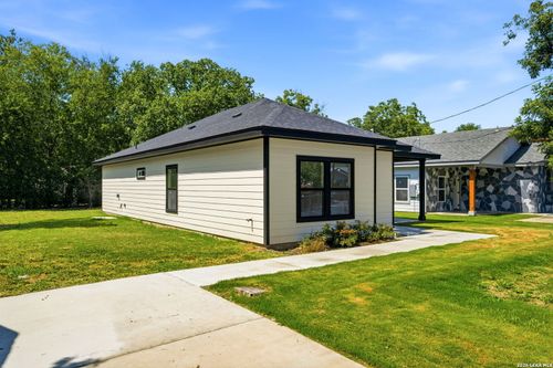 1342 Crystal, San Antonio, TX, 78211-1526 | Card Image