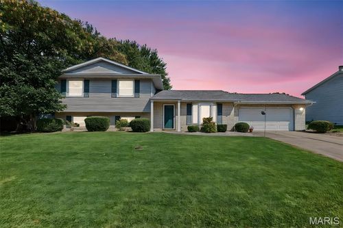 531 Whip Poor Will St, Troy, IL, 62294-2148 | Card Image