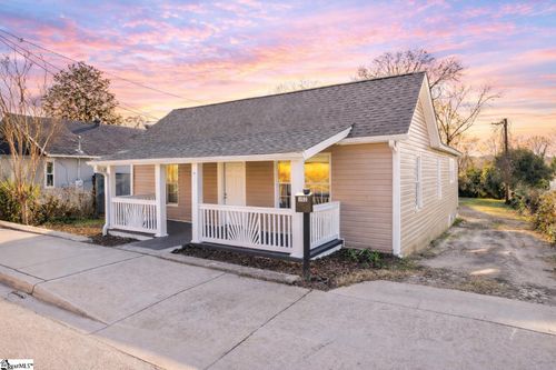 103 Sterling St, Greenville, SC, 29601-3944 | Card Image