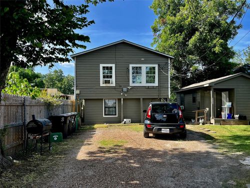 3933 Linder St, Houston, TX, 77026-1418 | Card Image