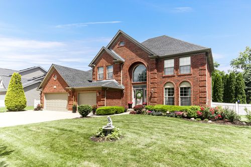 16305 Riverwood Dr, Plainfield, IL, 60586-5503 | Card Image