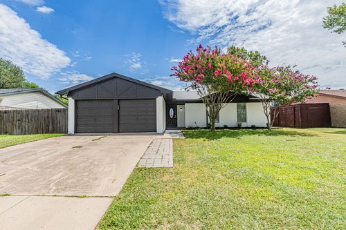 3405 Leatherleaf Ln, Arlington, TX, 76015-3660 | Card Image