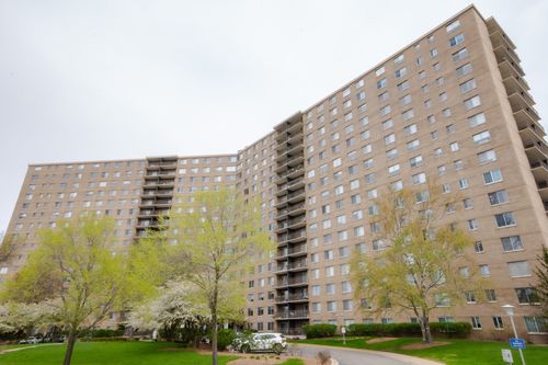 1408-7033 N Kedzie Ave, Chicago, IL, 60645-2820 | Card Image