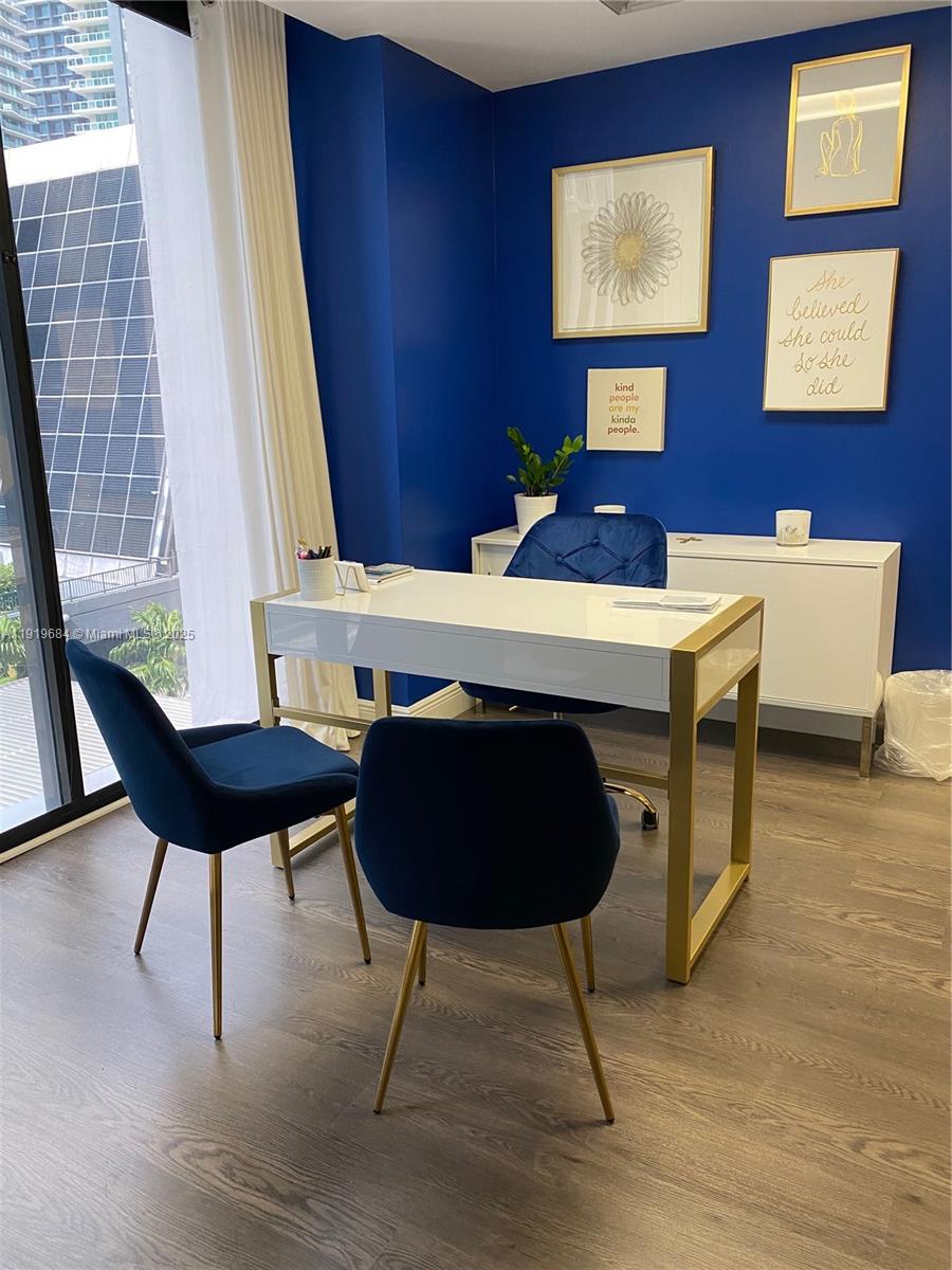 Commercial Sale in Miami 4