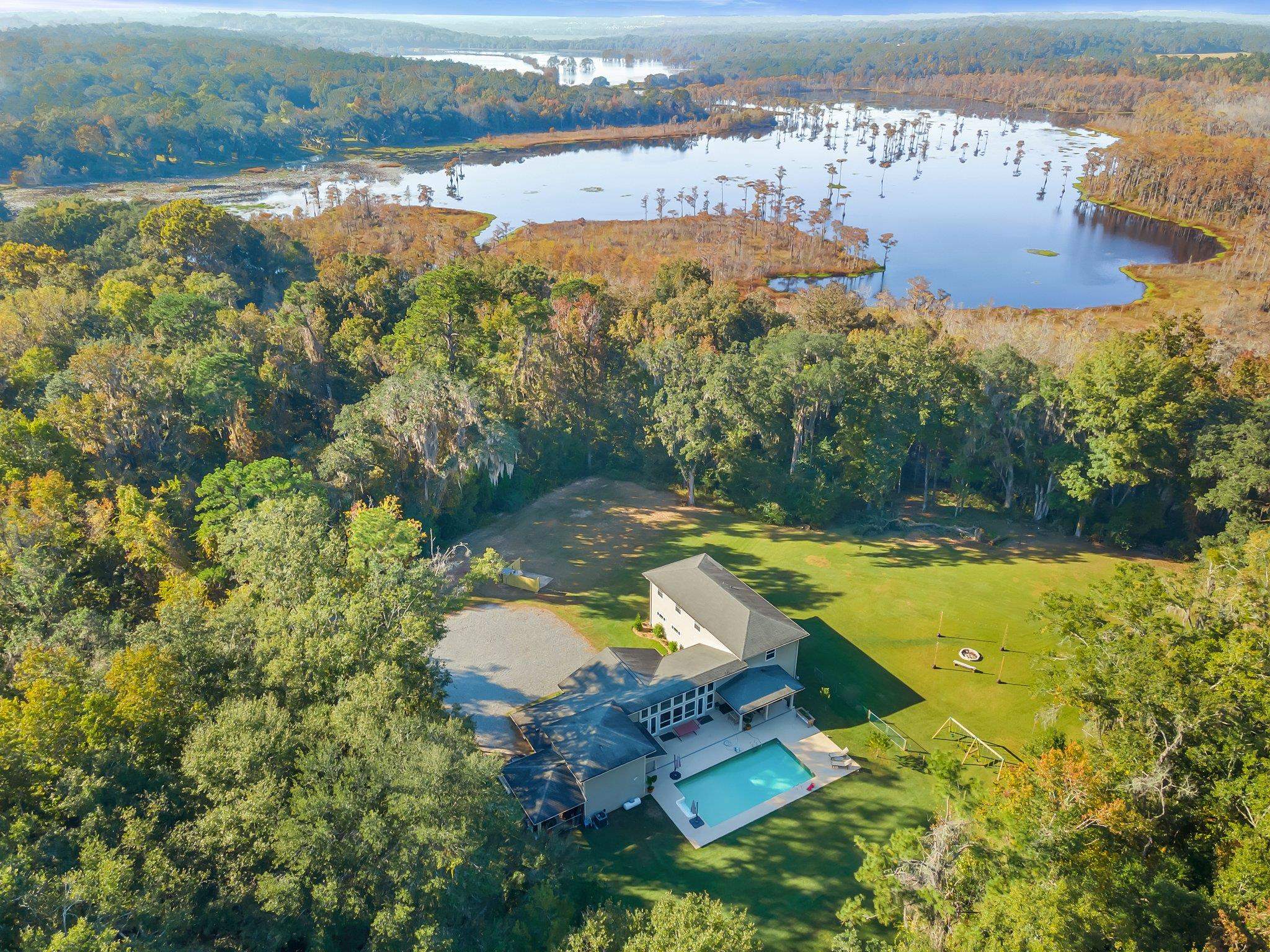 Windwood Way, Tallahassee, FL 32311