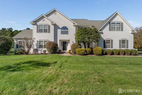 8 Duchess Dr, Monroe, NJ, 08831-2171 | Card Image