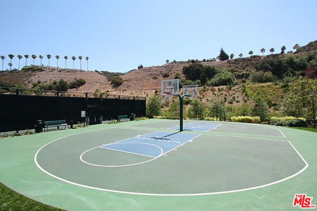 APT-335 - 5625 Crescent Park W, Condo with 2 bedrooms, 3 bathrooms and 2 parking in Playa Vista CA | Image 31