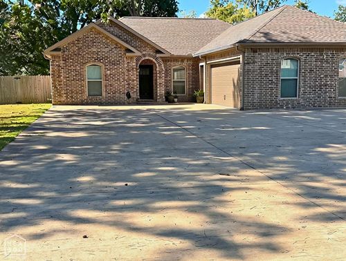 200 S Holt, Tuckerman, AR, 72473 | Card Image