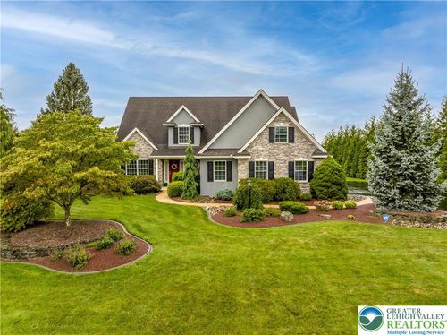 5318 Chariot Dr, Schnecksville, PA, 18078-2976 | Card Image
