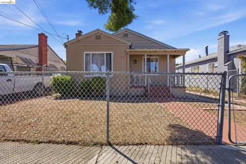 1100 101st Ave, Oakland, CA, 94603 | Card Image