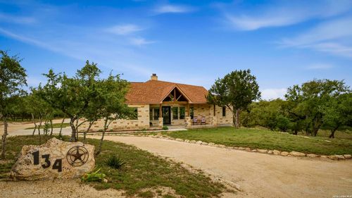 134 Stallion Estates Dr, Spring Branch, TX, 78070-3721 | Card Image