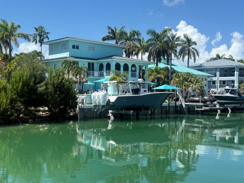 124 S Indies Dr, Duck Key, FL, 33050-3720 | Card Image