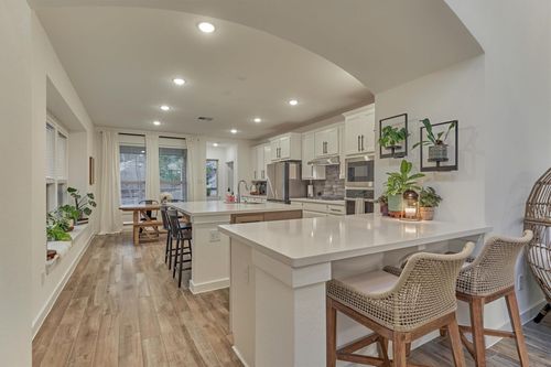 530 W Cascade Heights Dr, Montgomery, TX, 77316-3041 | Card Image