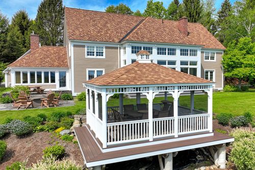 657 Town Farm Rd, Ludlow, VT, 05149-9552 | Card Image