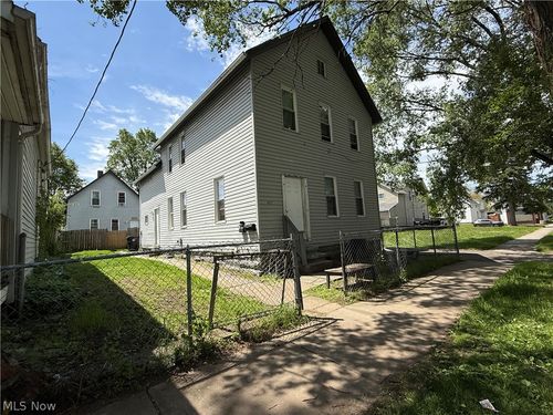 4217 Hyde Ave, Cleveland, OH, 44109-1231 | Card Image