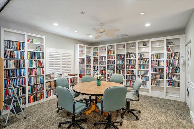 APT-204 - 540 Grove Isle Cir, House attached with 2 bedrooms, 2 bathrooms and null parking in Vero Beach FL | Image 27