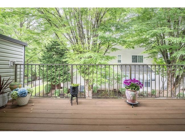 Deck | Image 28