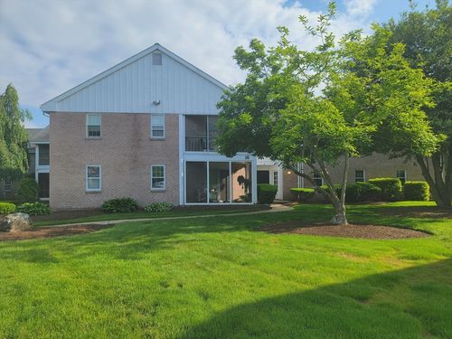 apt-b-16 Jessica Dr, Stoughton, MA, 02072-1298 | Card Image