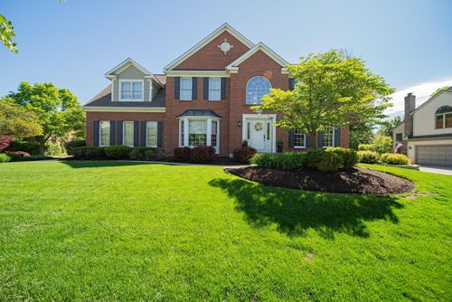 5498 Fawnbrook Ln, Dublin, OH, 43017-8366 | Card Image