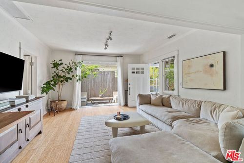 648 Palms Blvd, Venice, CA, 90291 | Card Image