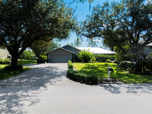 15672 Light Blue Cir, Fort Myers, FL, 33908-4214 | Card Image
