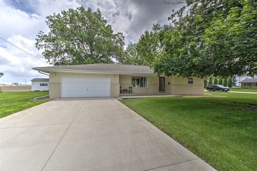 307 Bohlen St, Moweaqua, IL, 62550-1201 | Card Image