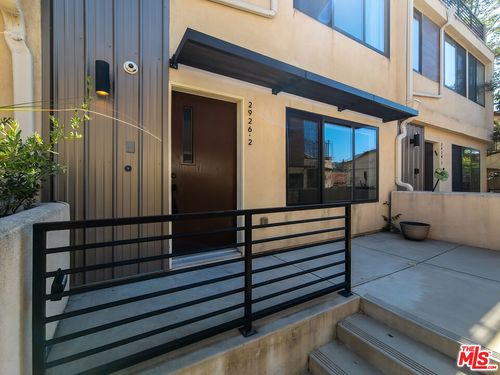 2-2926 Rowena Ave, Los Angeles, CA, 90039-2194 | Card Image