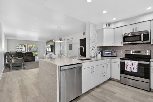 f1-3201 Portofino Pt, Coconut Creek, FL, 33066-1227 | Card Image