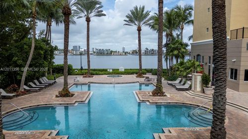 1610-17100 N Bay Rd, SUNNY ISLES BEACH, FL, 33160-3455 | Card Image