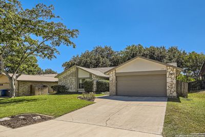 6310 Gallery Cliff Drive, House other with 4 bedrooms, 2 bathrooms and null parking in San Antonio TX | Image 3