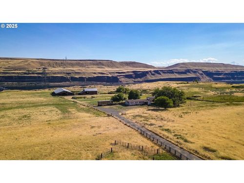 9230 State Route 14, Wishram, WA, 98673-0845 | Card Image