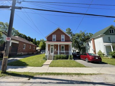 548 Hopkins Ave, House other with 3 bedrooms, 1 bathrooms and 3 parking in Peterborough ON | Image 2