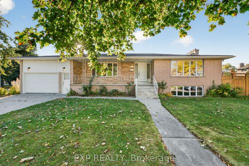 147 Inverness Cres, Kingston, ON, K7M6G9 | Card Image