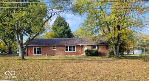 1611 E Range Line Rd, Greencastle, IN, 46135-7837 | Card Image