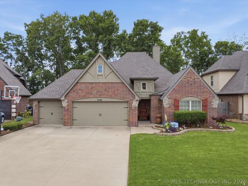 7058 E 127th St S, Bixby, OK, 74008-2359 | Card Image