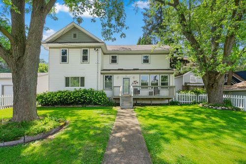 434 Lake Ave, Woodstock, IL, 60098-4271 | Card Image