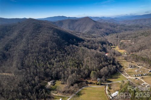 70 Earls Rd, Bryson City, NC, 28713-9642 | Card Image